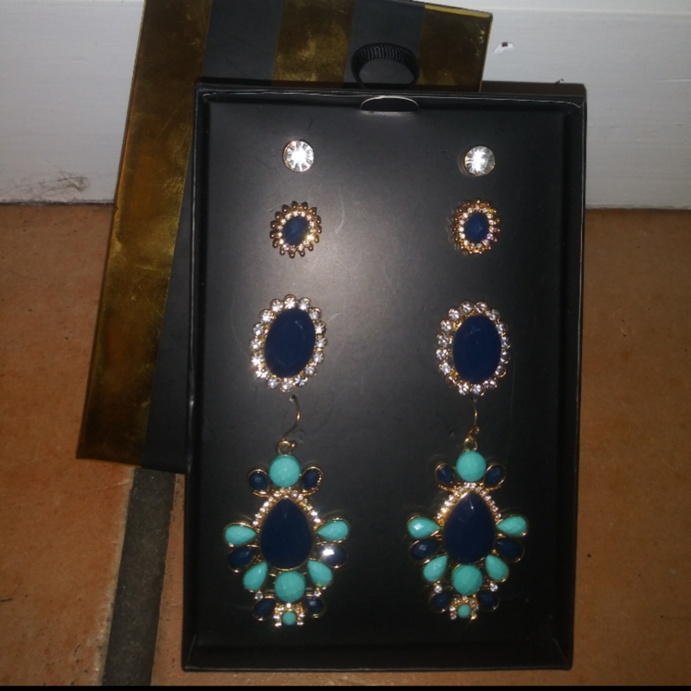Earring's